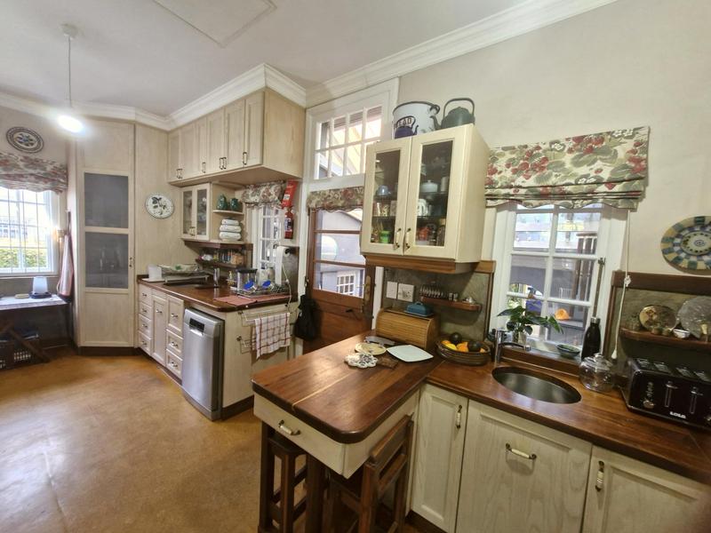4 Bedroom Property for Sale in Rondebosch Western Cape